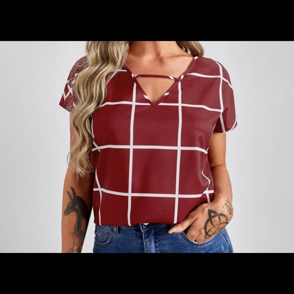 NWOT SHEIN Grid Print V-Neck Top